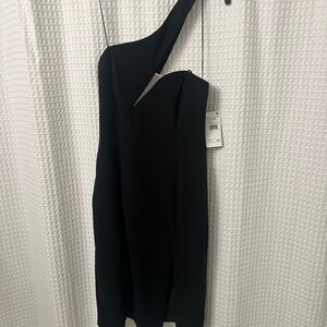 Liv Foster Elegant Black One-Shoulder Dress